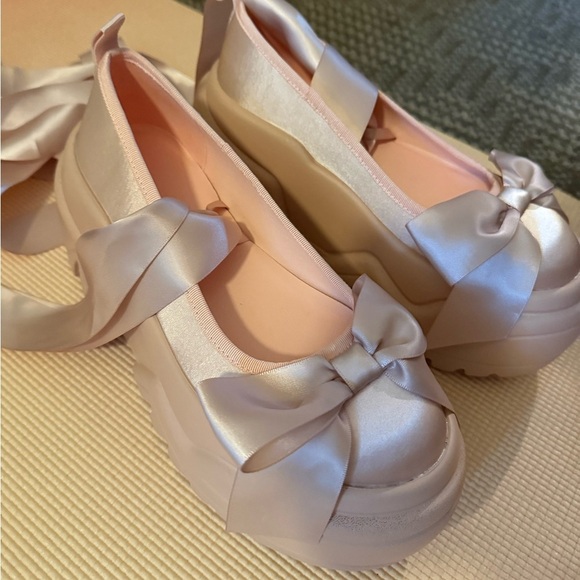 Sugar thrillz balletcore wrap platform size 6. New without box - Picture 2 of 5